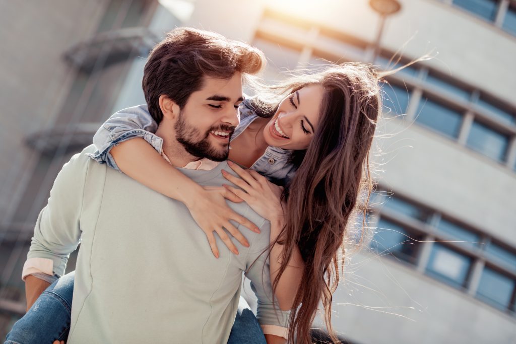what to expect from a woman in a relationship